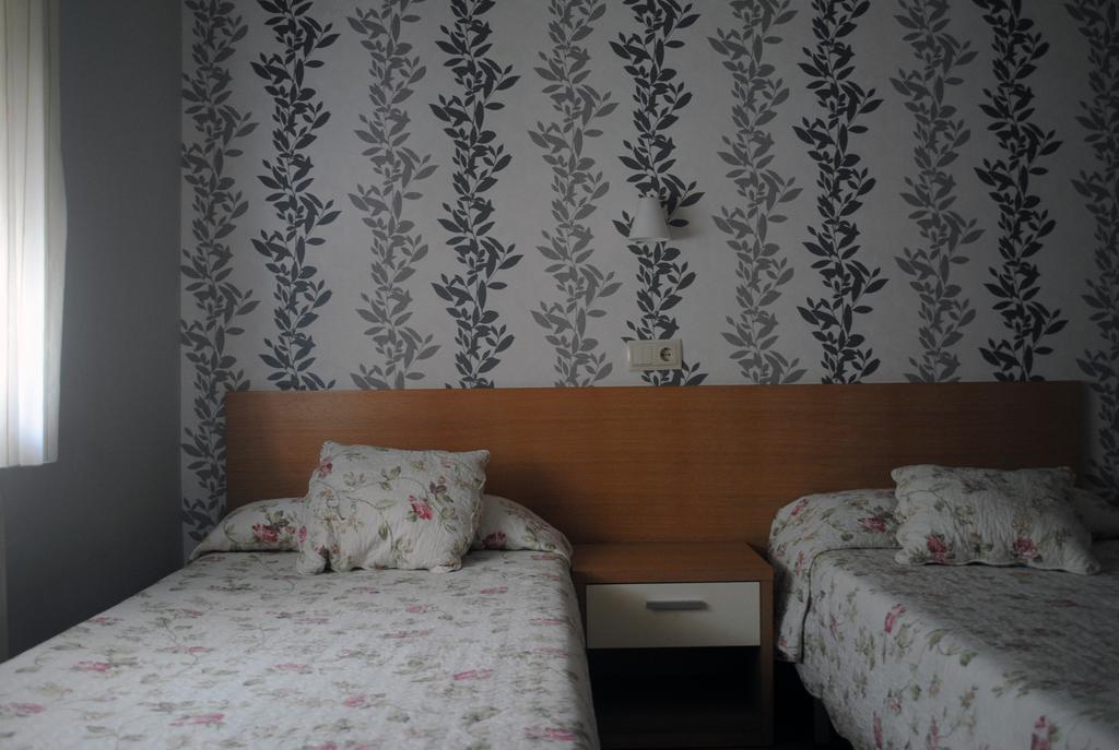 Hostal La Cortijana Logroño Exteriör bild