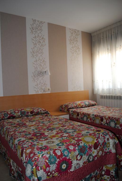 Hostal La Cortijana Logroño Exteriör bild