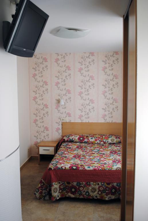 Hostal La Cortijana Logroño Exteriör bild